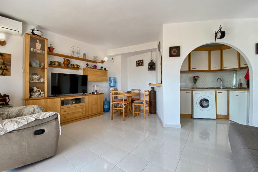 Resale - Apartment/Bungalow - Torrevieja  - La Mata