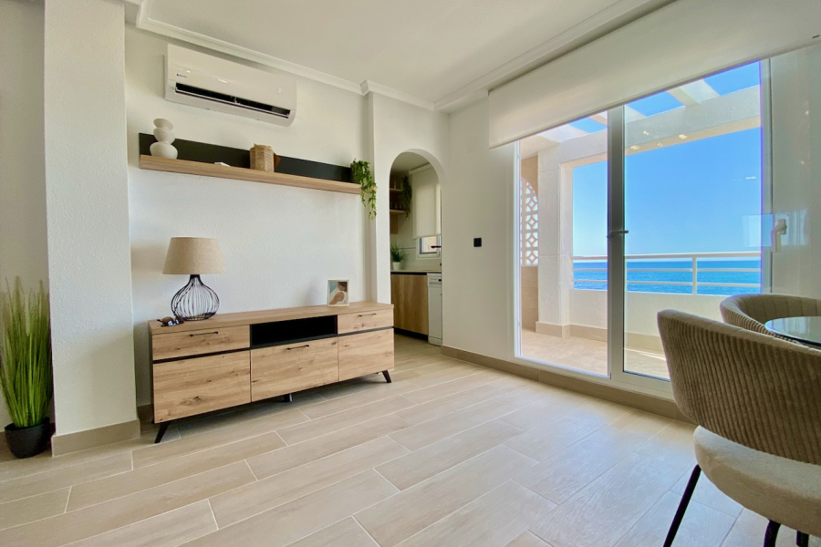 Resale - Apartamento/Bungalow - Torrevieja  - La Mata