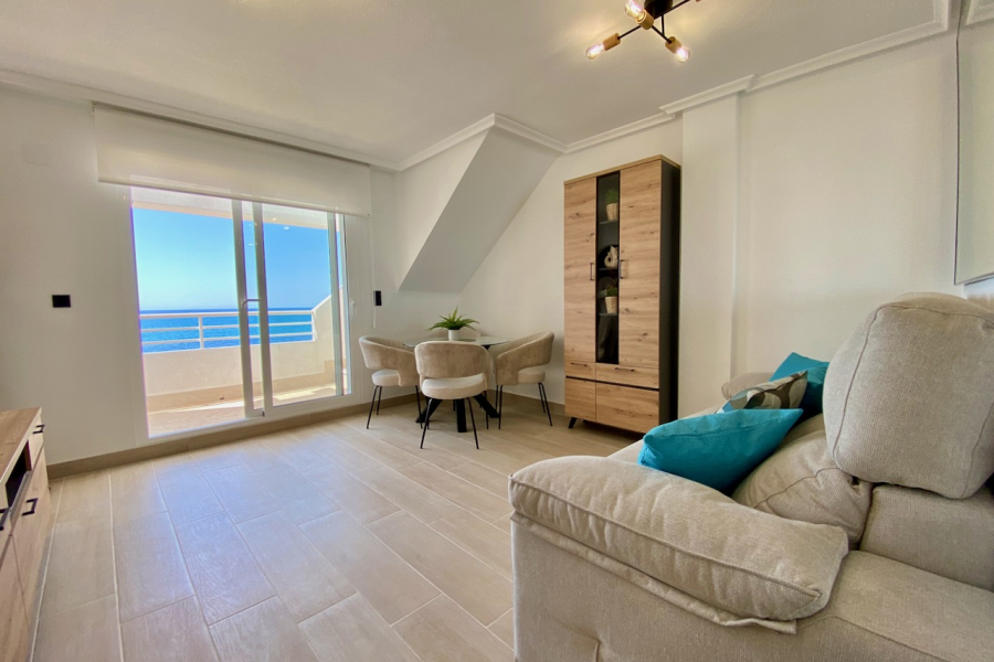 Resale - Apartamento/Bungalow - Torrevieja  - La Mata