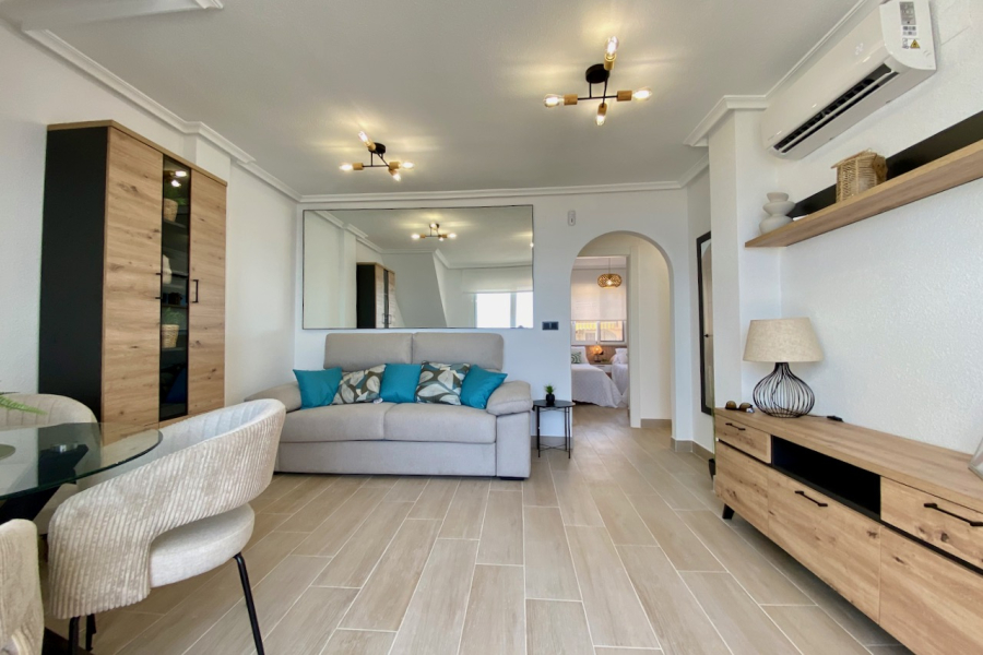 Resale - Apartamento/Bungalow - Torrevieja  - La Mata
