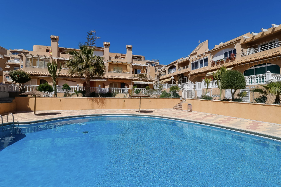 Resale - Apartamento/Bungalow - Torrevieja  - La Mata