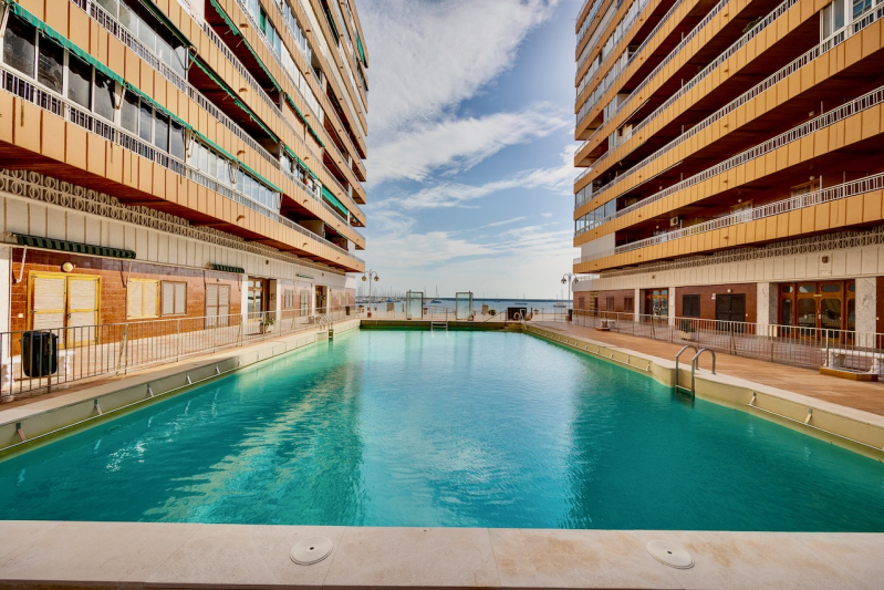 Apartment/Bungalow - Resale - Torrevieja  - El Acequión