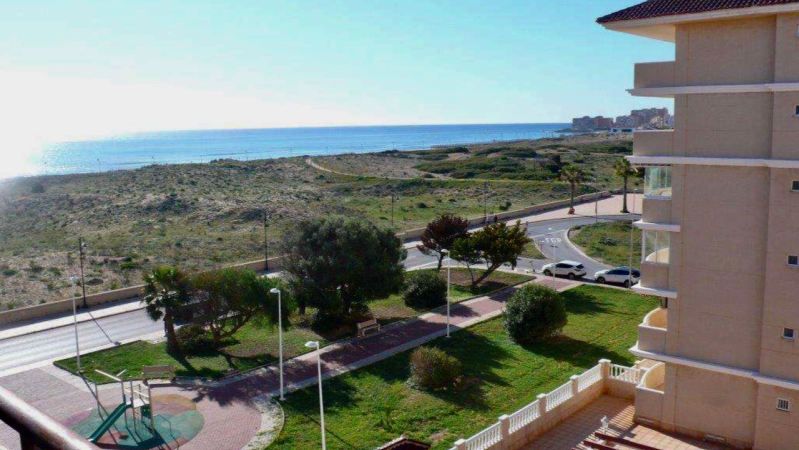 Lägenhet / Bungalow  - Resale - Torrevieja  - La Mata