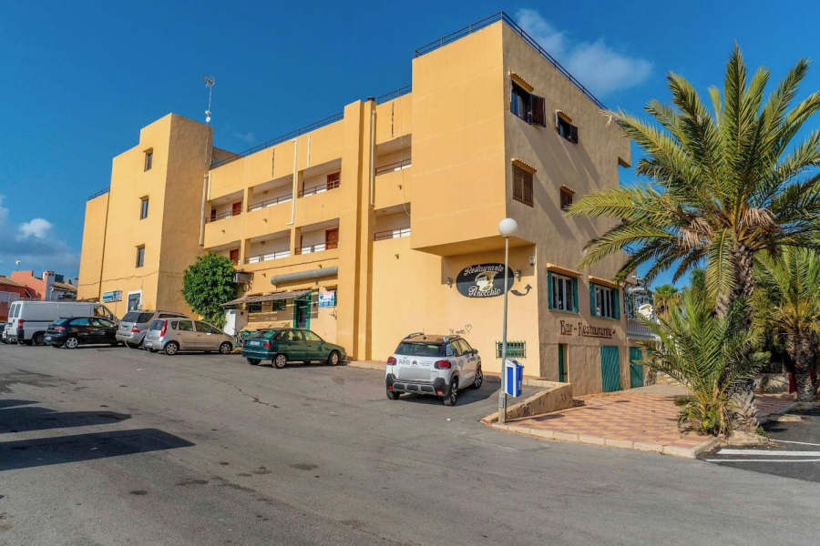 Resale - Locales - Torrevieja  - Aguas Nuevas