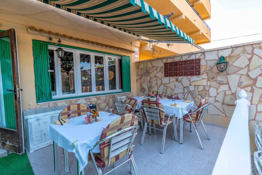 Resale - Locales - Torrevieja  - Aguas Nuevas