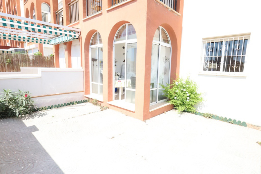 Resale - Apartment/Bungalow - Torrevieja  - La Mata
