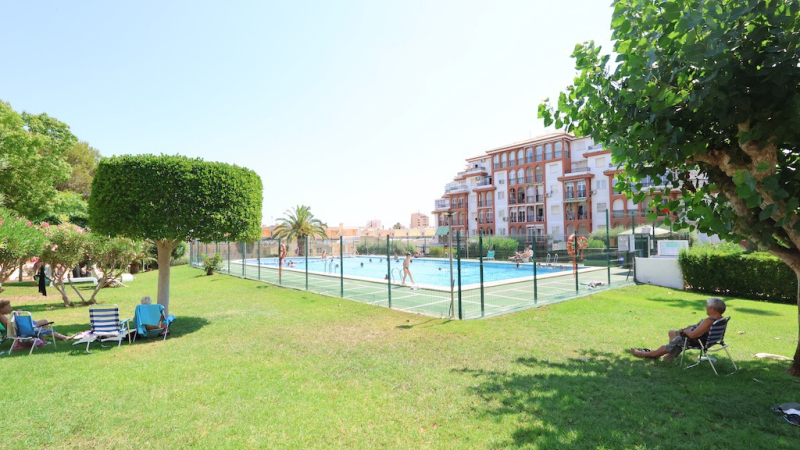 Lägenhet / Bungalow  - Resale - Torrevieja  - La Mata