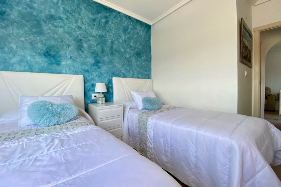 Resale - Lägenhet / Bungalow  - Torrevieja  - La Mata