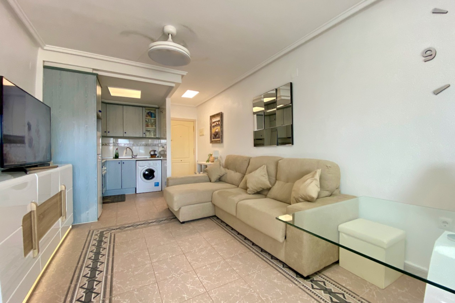Resale - Lägenhet / Bungalow  - Torrevieja  - La Mata