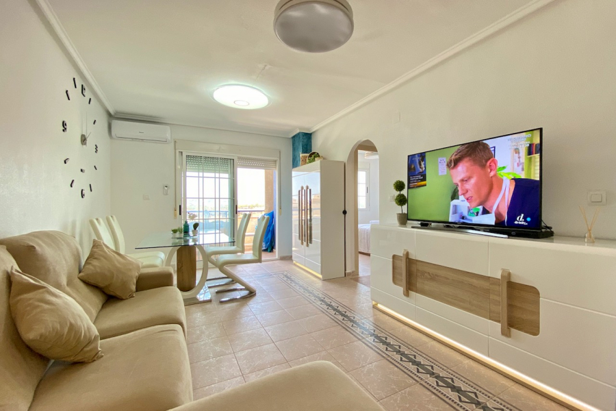 Resale - Lägenhet / Bungalow  - Torrevieja  - La Mata