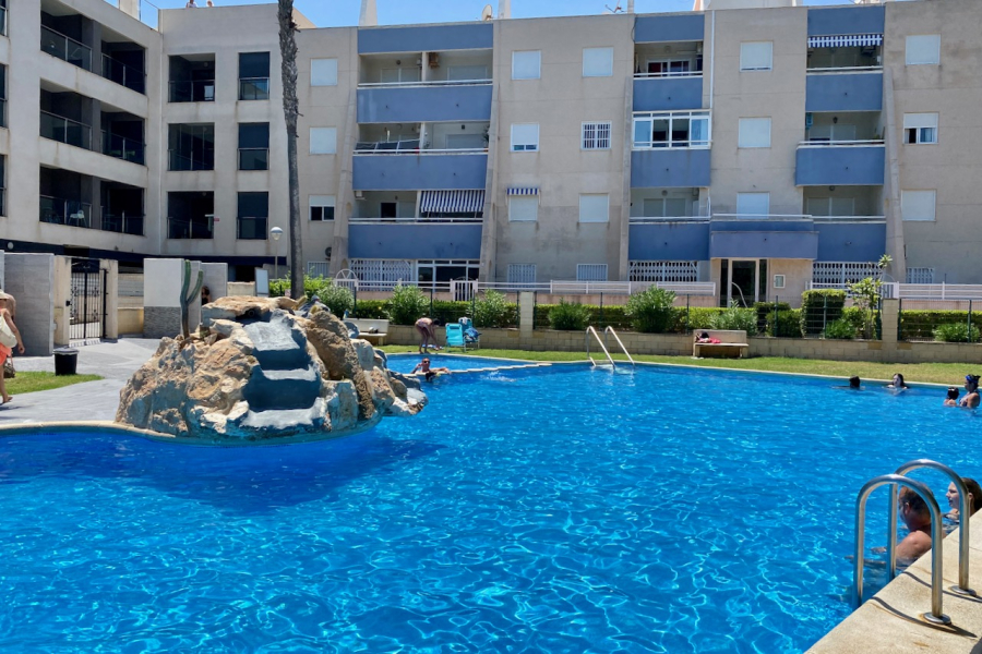 Resale - Lägenhet / Bungalow  - Torrevieja  - La Mata