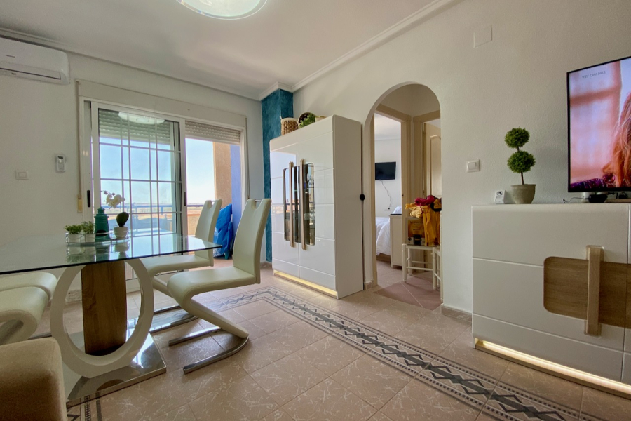 Resale - Lägenhet / Bungalow  - Torrevieja  - La Mata