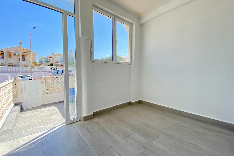 Resale - Townhouse / Duplex - Torrevieja  - Torreblanca
