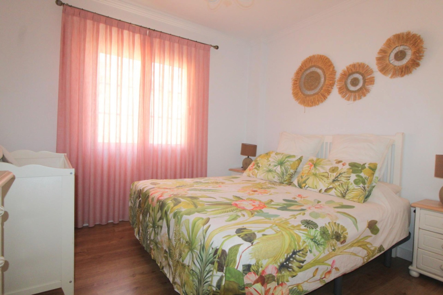 Resale - Lägenhet / Bungalow  - Torrevieja  - La Veleta