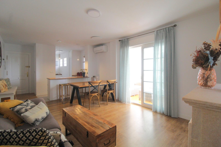 Resale - Lägenhet / Bungalow  - Torrevieja  - La Veleta