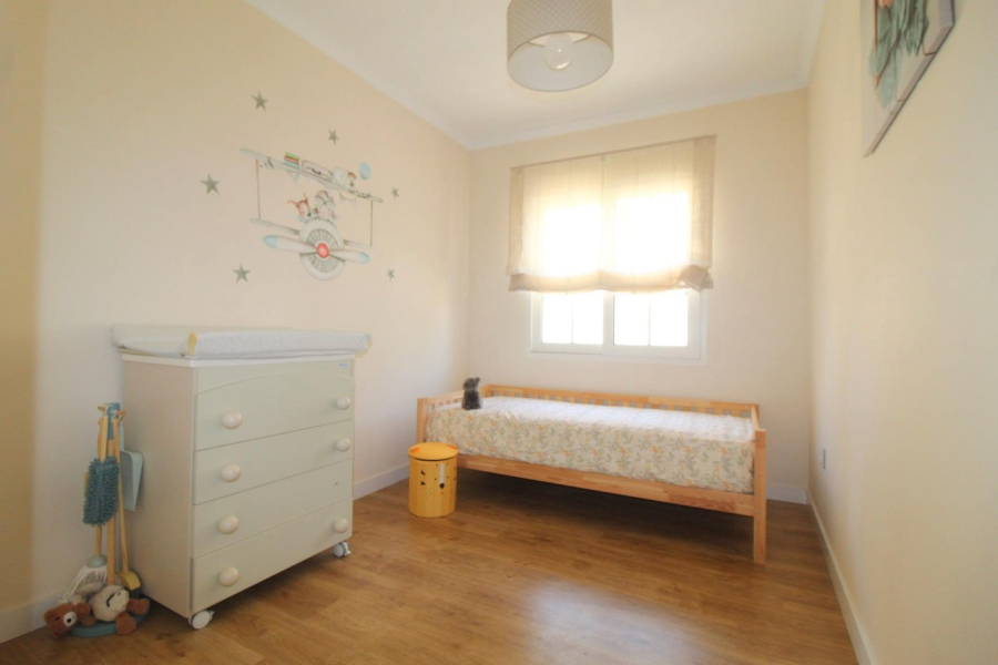 Resale - Lägenhet / Bungalow  - Torrevieja  - La Veleta