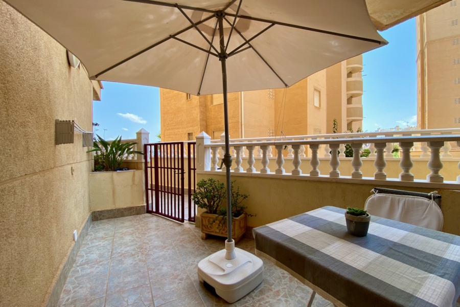 Resale - Apartment/Bungalow - Torrevieja  - La Mata