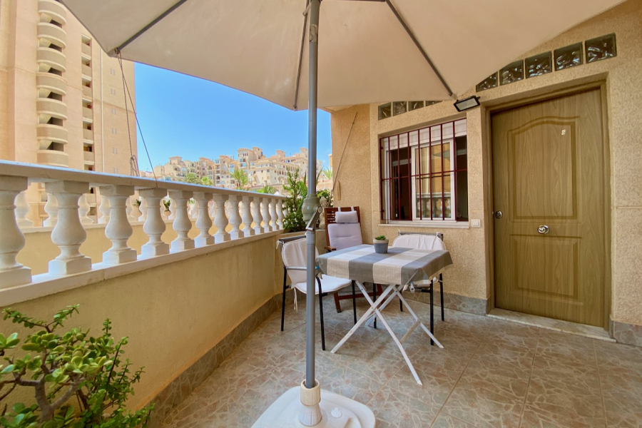 Resale - Apartment/Bungalow - Torrevieja  - La Mata