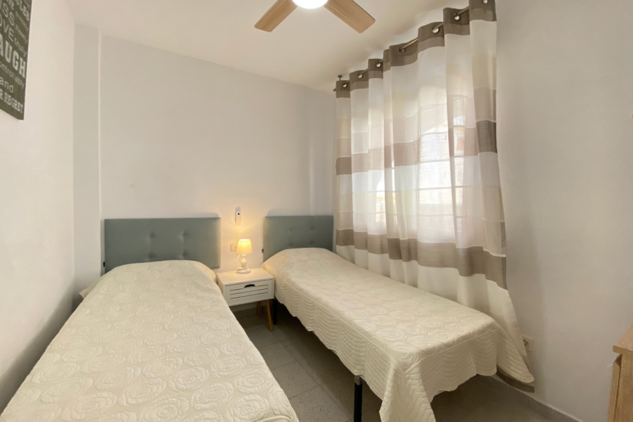 Resale - Apartment/Bungalow - Torrevieja  - La Mata