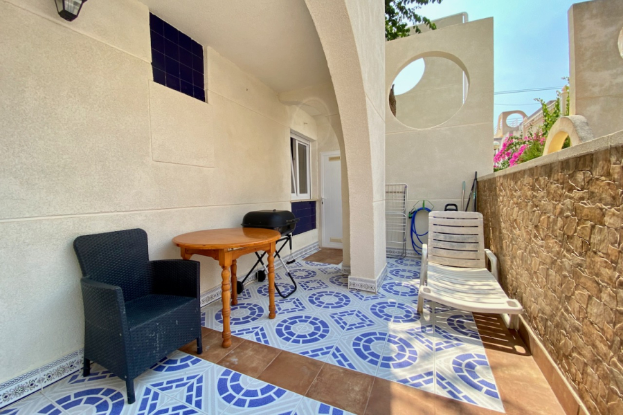 Resale - Apartment/Bungalow - Torrevieja  - La Mata