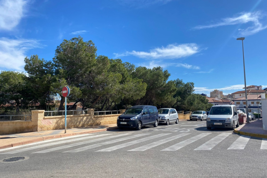 Resale - Apartment/Bungalow - Torrevieja  - La Mata