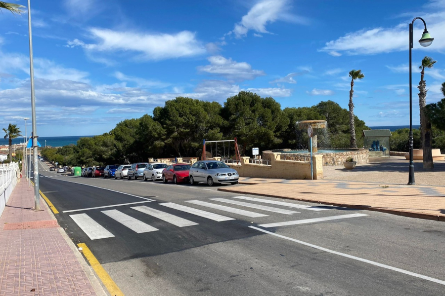 Resale - Apartment/Bungalow - Torrevieja  - La Mata