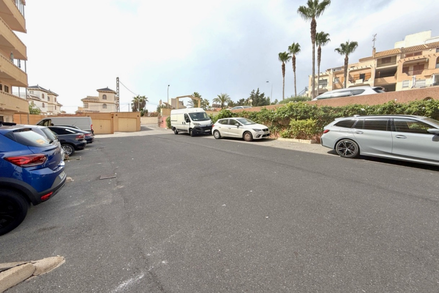 Resale - Apartamento/Bungalow - Torrevieja  - Torreblanca