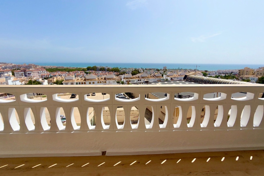 Resale - Apartamento/Bungalow - Torrevieja  - Torreblanca