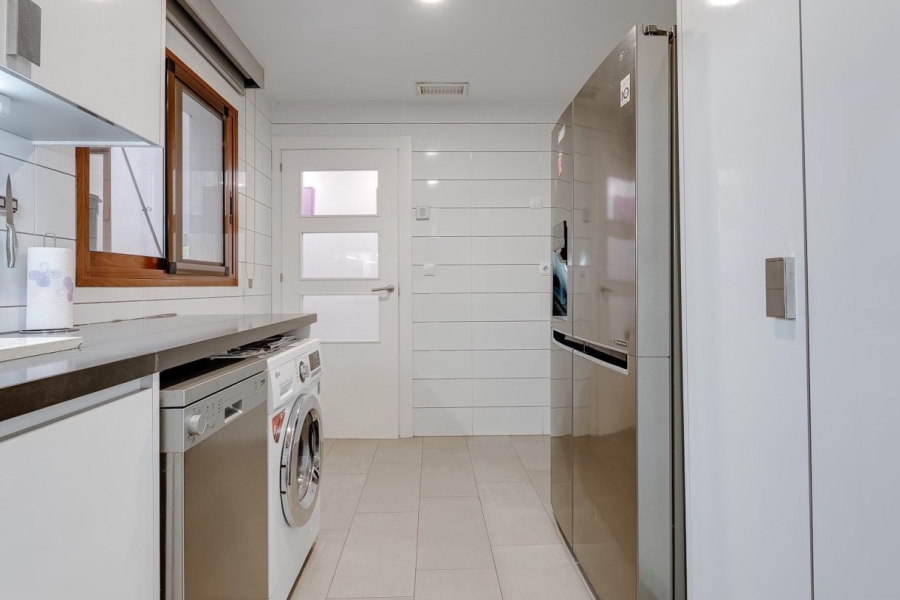 Resale - Apartamento/Bungalow - Torrevieja  - Centro