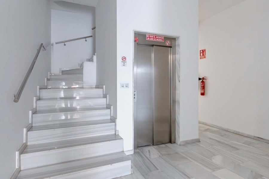 Resale - Apartamento/Bungalow - Torrevieja  - Centro