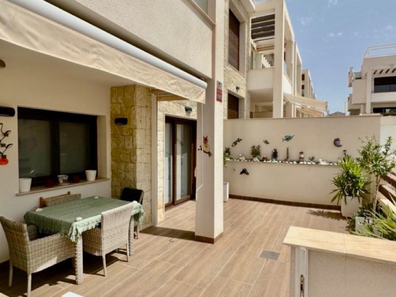 Resale - Lägenhet / Bungalow  - Torrevieja  - Los Balcones