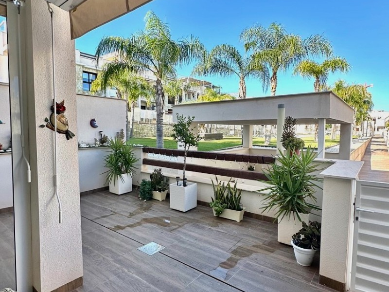 Resale - Lägenhet / Bungalow  - Torrevieja  - Los Balcones