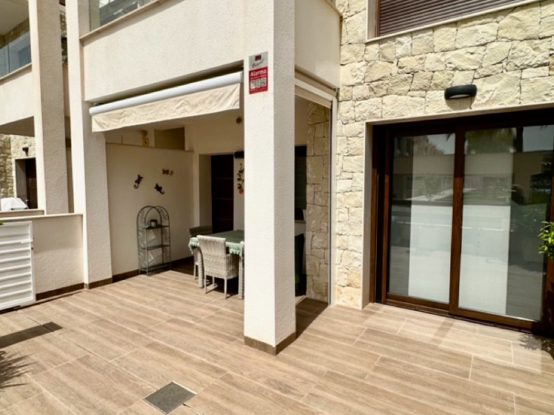 Resale - Lägenhet / Bungalow  - Torrevieja  - Los Balcones