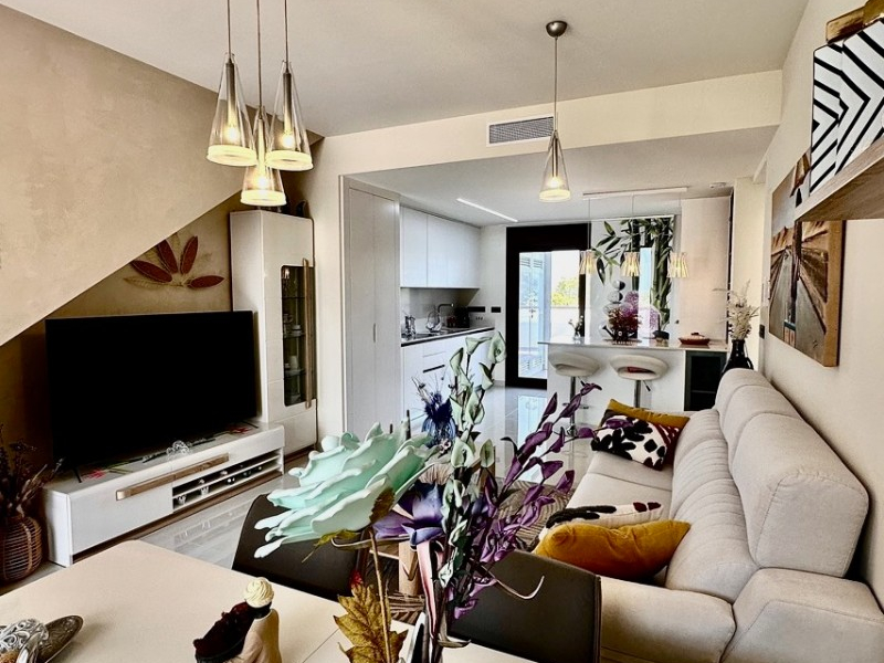Resale - Lägenhet / Bungalow  - Torrevieja  - Los Balcones