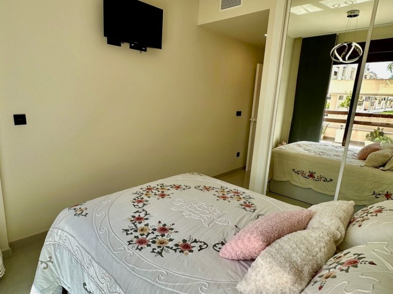 Resale - Lägenhet / Bungalow  - Torrevieja  - Los Balcones