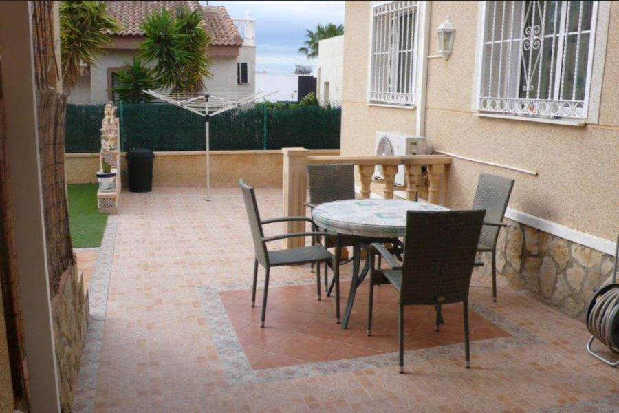 Resale - Villa - Ciudad Quesada