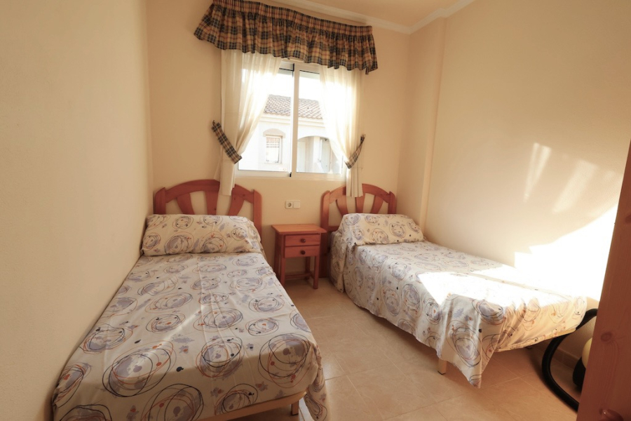 Resale - Apartamento/Bungalow - Torrevieja  - Aguas Nuevas