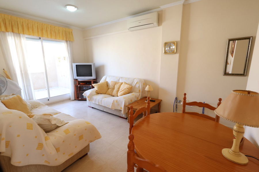 Resale - Apartamento/Bungalow - Torrevieja  - Aguas Nuevas