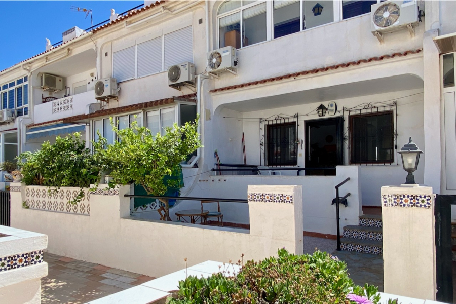 Resale - Townhouse / Duplex - Torrevieja  - La Mata