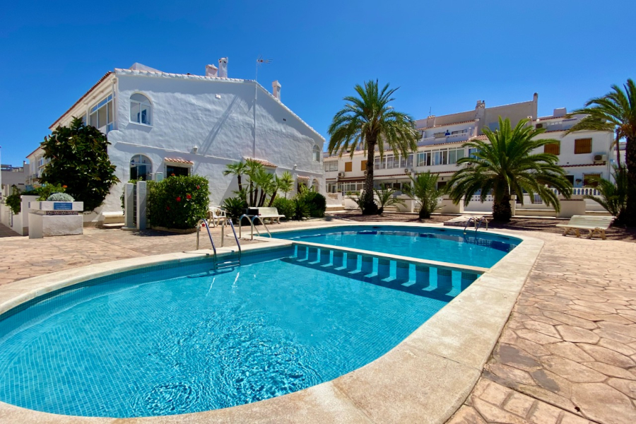 Resale - Townhouse / Duplex - Torrevieja  - La Mata