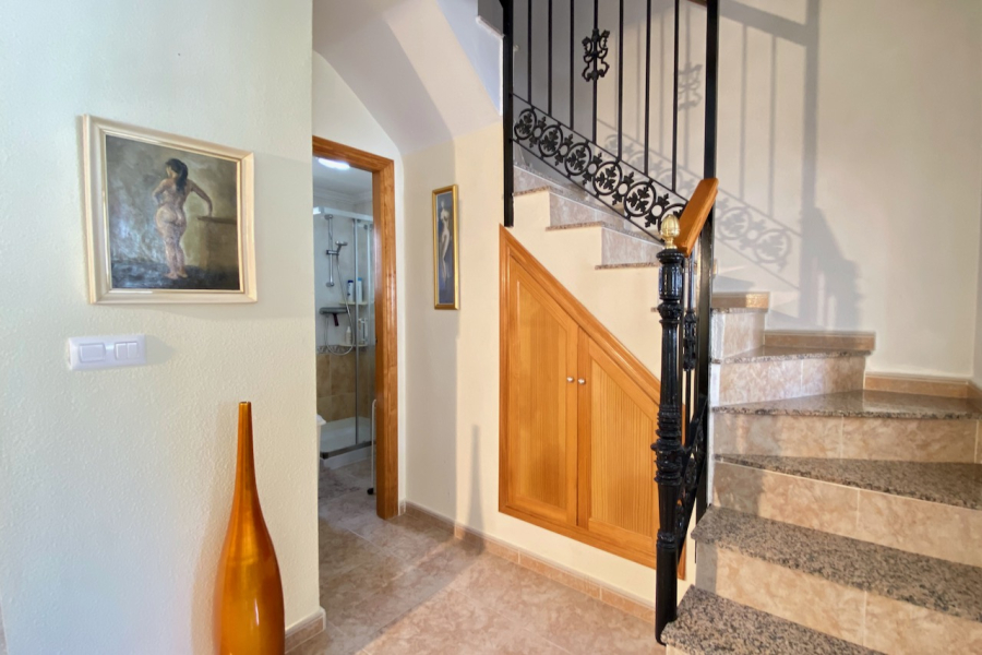 Resale - Duplex / Adosado - Torrevieja  - Aguas Nuevas