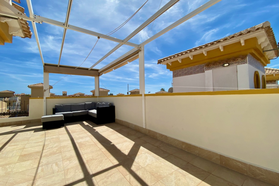 Resale - Duplex / Adosado - Torrevieja  - Aguas Nuevas