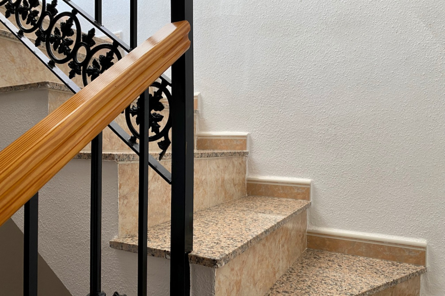 Resale - Duplex / Adosado - Torrevieja  - Aguas Nuevas