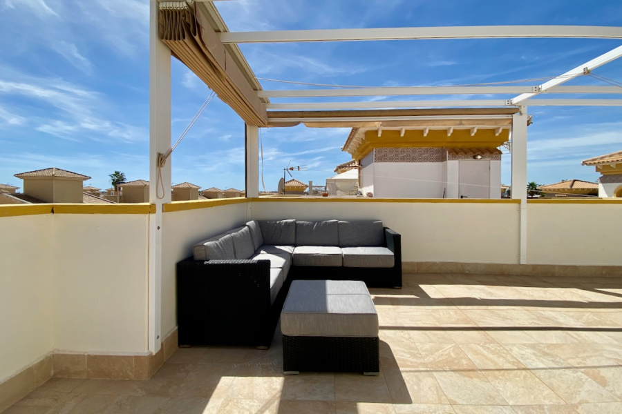 Resale - Duplex / Adosado - Torrevieja  - Aguas Nuevas