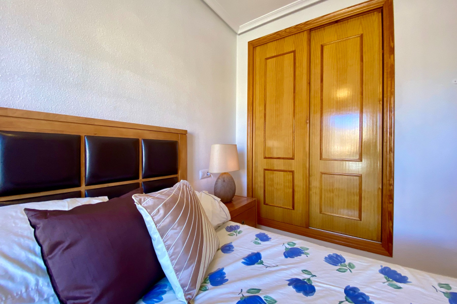 Resale - Duplex / Adosado - Torrevieja  - Aguas Nuevas