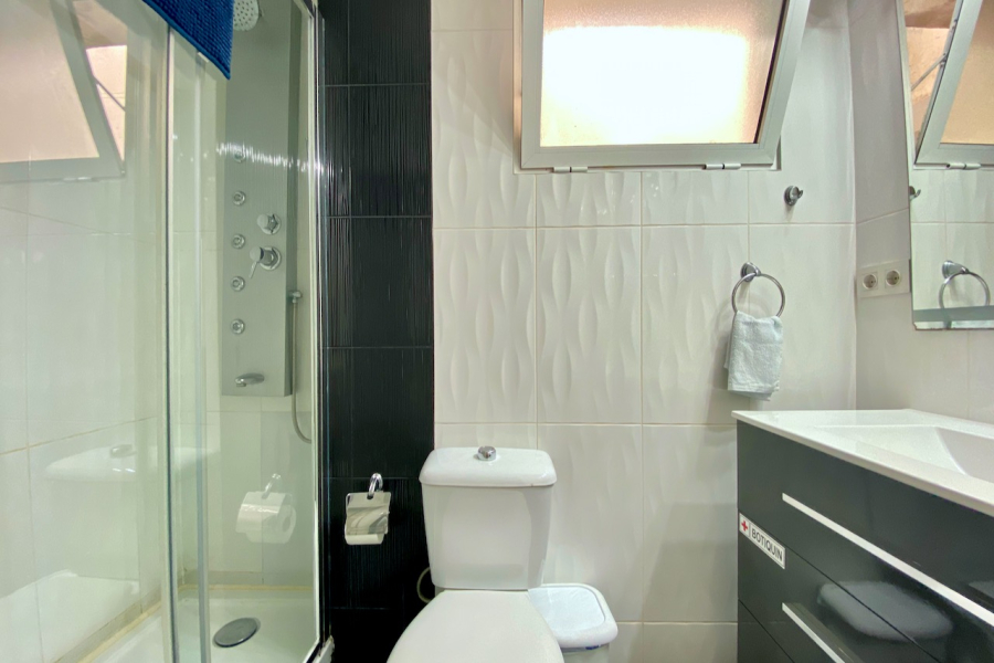 Resale - Apartamento/Bungalow - Torrevieja  - El Acequión