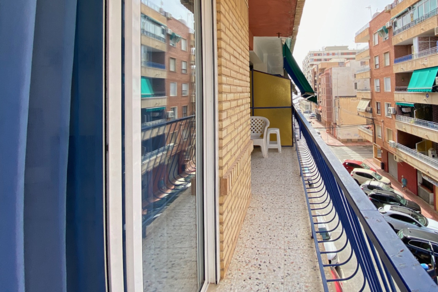 Resale - Apartamento/Bungalow - Torrevieja  - El Acequión