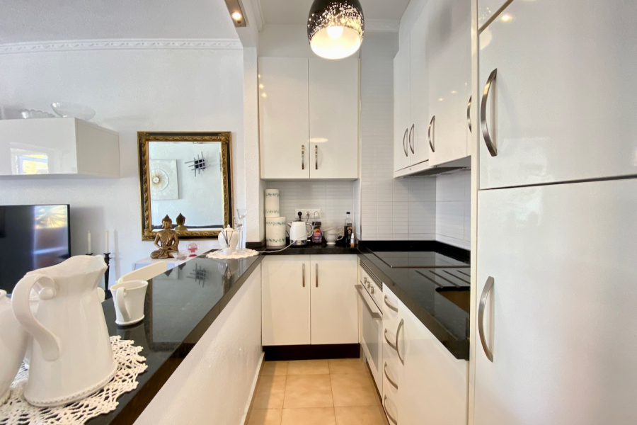 Resale - Apartamento/Bungalow - Torrevieja  - La Rosaleda - Los Frutales