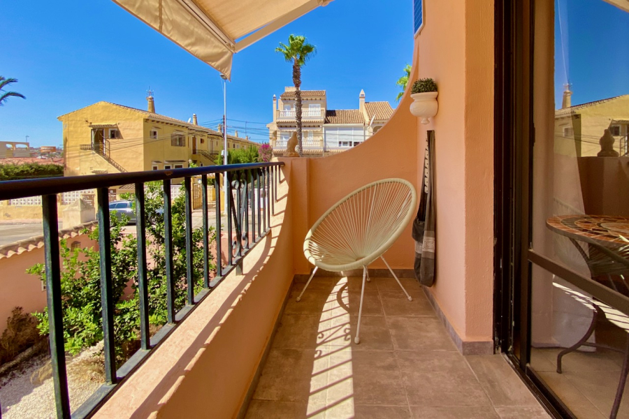 Resale - Apartamento/Bungalow - Torrevieja  - La Rosaleda - Los Frutales