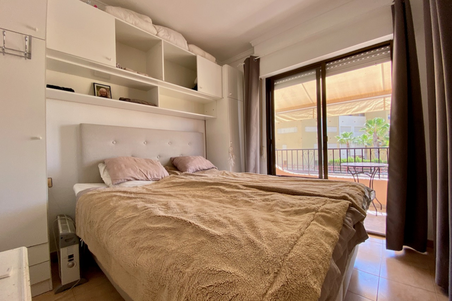 Resale - Apartamento/Bungalow - Torrevieja  - La Rosaleda - Los Frutales